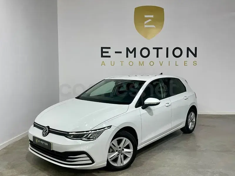 Brugt VW Golf VIII Life 110 HK (80 kW) 2022 Hvid Sedan