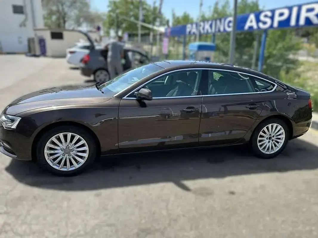 Usado Audi A5 Sportback Premium 170 CV (125 kW) 2014 Marrón Utilitario