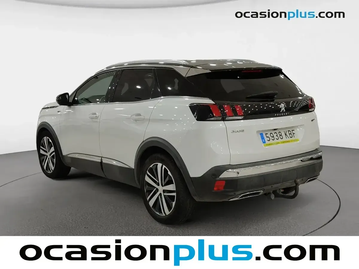 Käytetty Peugeot 3008 Allure 180 HP (132 kW) 2017 Valkoinen Tila-auto