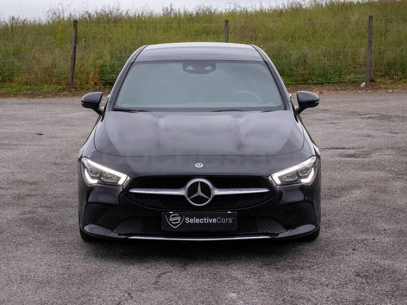 Usado Mercedes CLA180 Shooting Brake 136 CV (100 kW) 2020 Negro Familiar