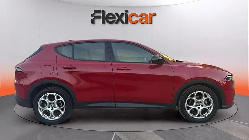 Usado Alfa Romeo Tonale Edizione Speciale 131 CV (96 kW) 2022 Granate SUV