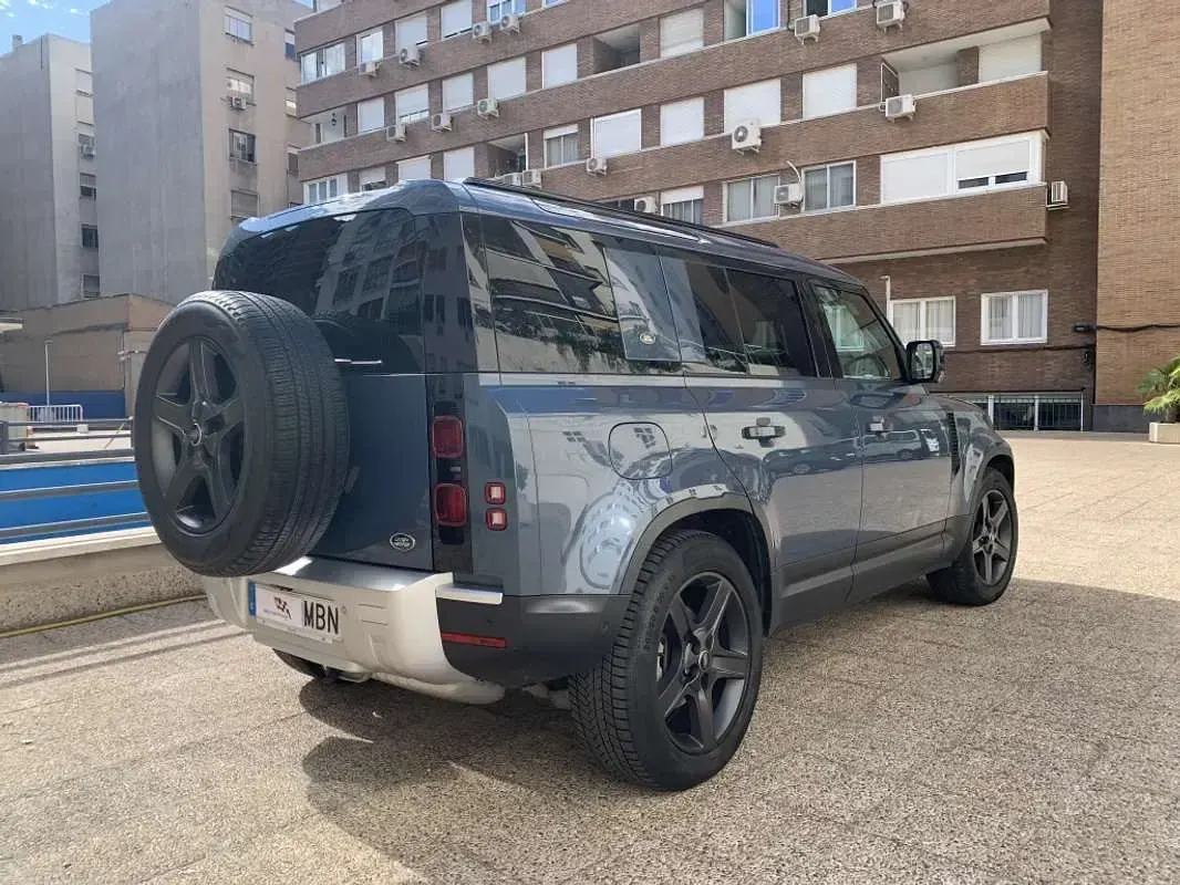 Usado Land Rover Defender SE 249 CV (183 kW) 2022 Azul SUV