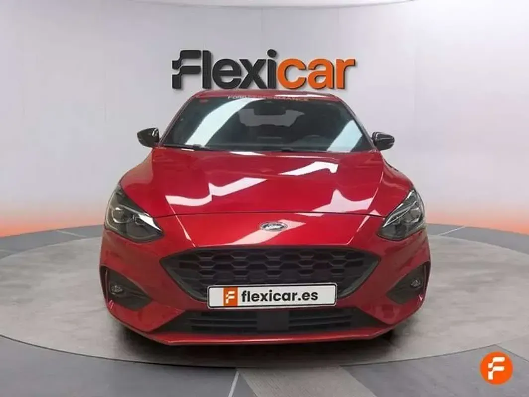 Usado Ford Focus ST-Line X 125 CV (91 kW) 2020 Rojo Utilitario