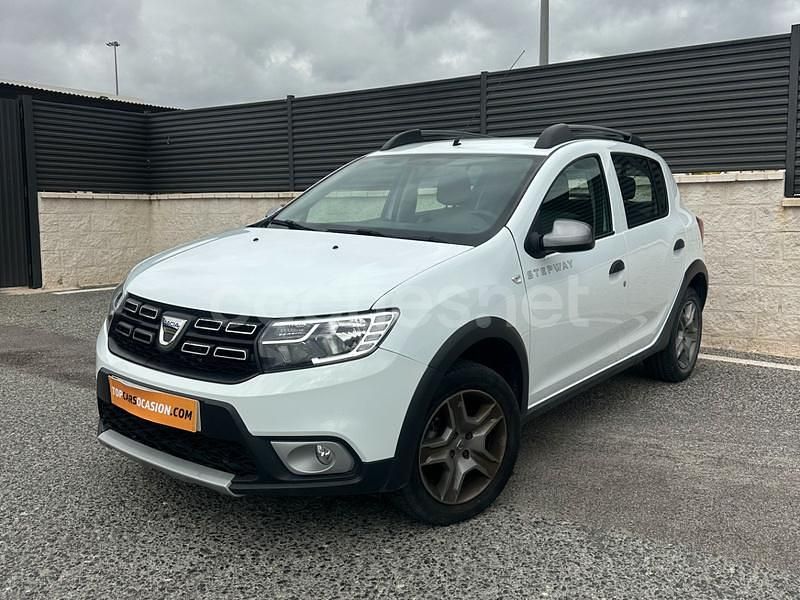 Blanco Usado 2018 Dacia Sandero Stepway Ambiance Berlina | 9999 € (Precio justo) - Imagen 1/4