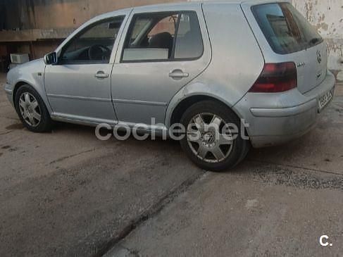Gris / plata Usado 2000 VW Golf IV Berlina | 800 € (Super precio) - Imagen 1/4