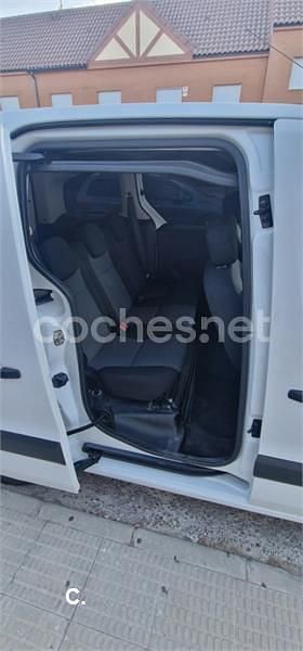 Usado Peugeot Partner Tepee Active 92 CV (67 kW) 2016 Blanco Monovolumen