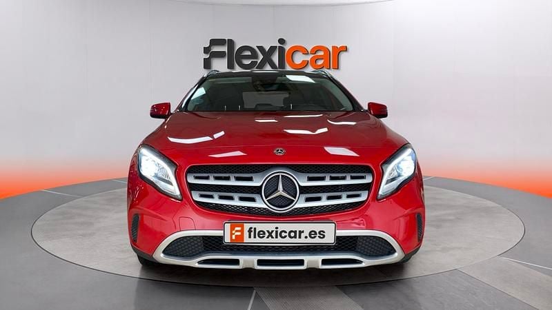 Usado Mercedes GLA200 136 CV (100 kW) 2018 Rojo SUV