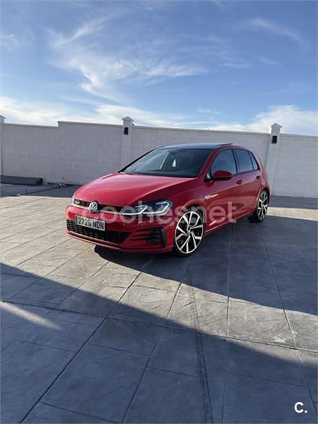 Usado VW Golf VII GTI 245 CV (180 kW) 2019 Rojo Berlina