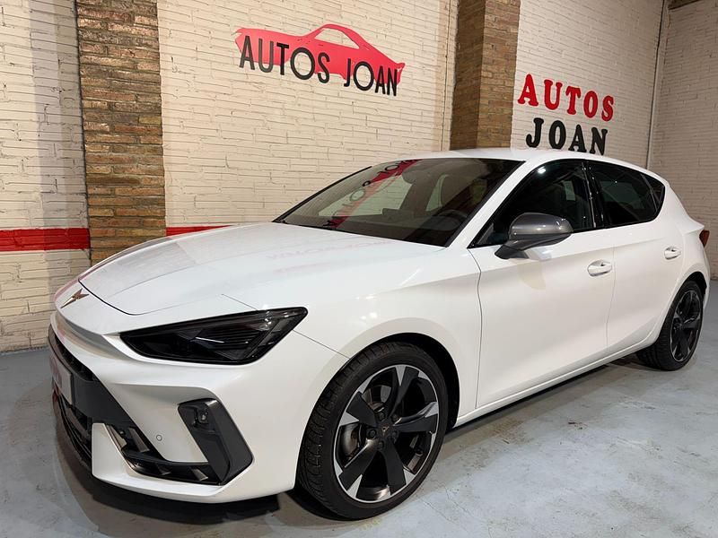 Usado Cupra Leon 150 CV (110 kW) 2024 Blanco Berlina
