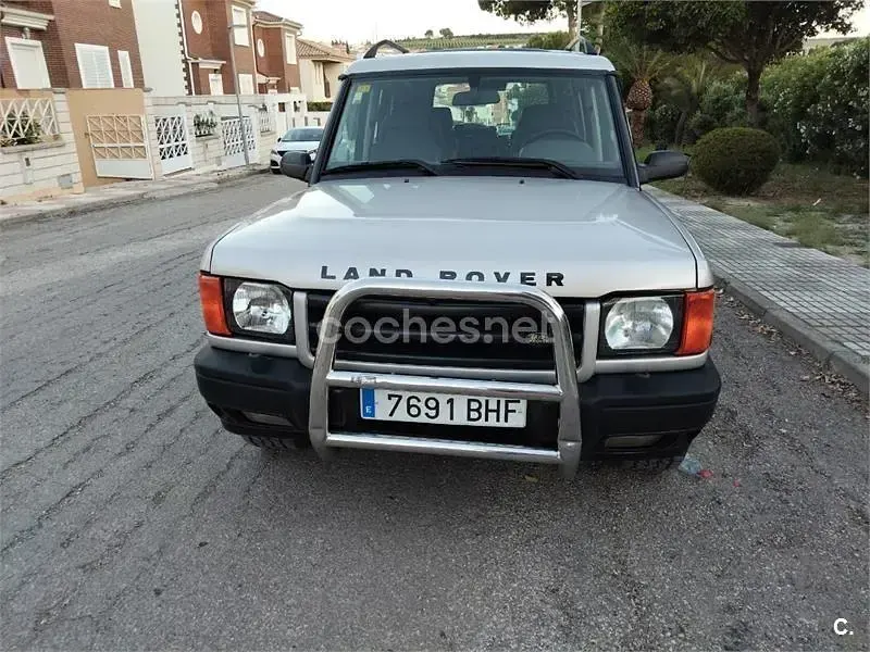 Usado Land Rover Discovery 138 CV (101 kW) 2001 Beige SUV