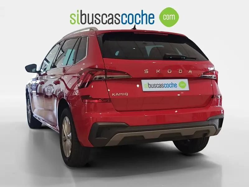 Usado Skoda Kamiq Selection 95 CV (69 kW) 2024 Rojo SUV