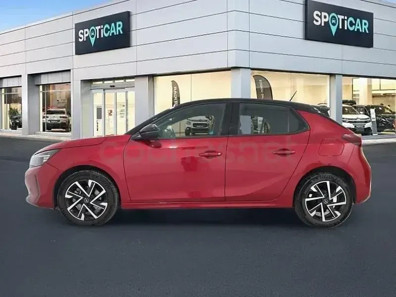 Usado Opel Corsa 100 CV (73 kW) 2025 Rojo Utilitario