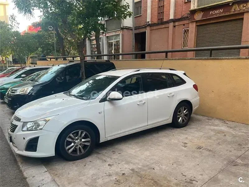 Usado Chevrolet Cruze LT 163 CV (119 kW) 2013 Blanco Familiar