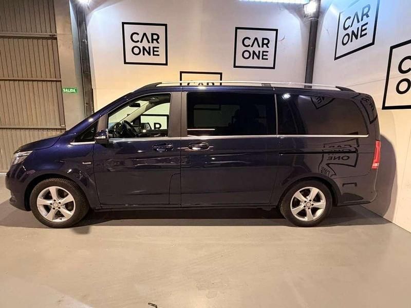 Usado Mercedes V250 Avantgarde 190 CV (139 kW) 2014 Azul Monovolumen