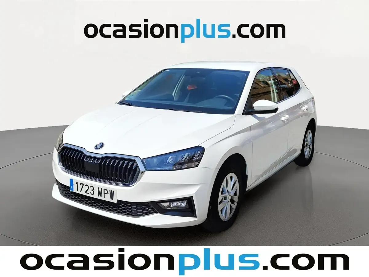 Usado Skoda Fabia Selection 95 CV (69 kW) 2024 Blanco Utilitario