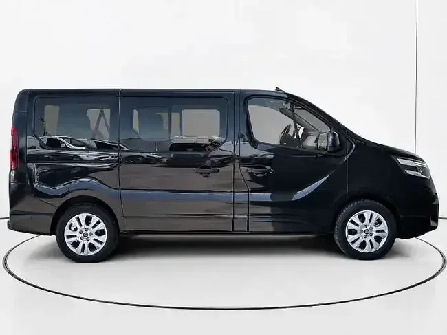 Usado Nissan Primastar Acenta 150 CV (110 kW) 2025 Negro Monovolumen