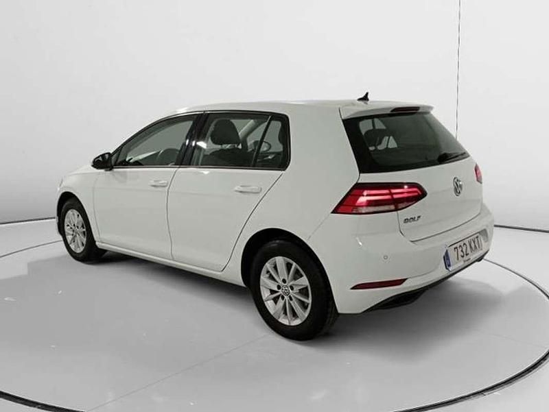 Usado VW Golf VII 116 CV (85 kW) 2019 Blanco Utilitario