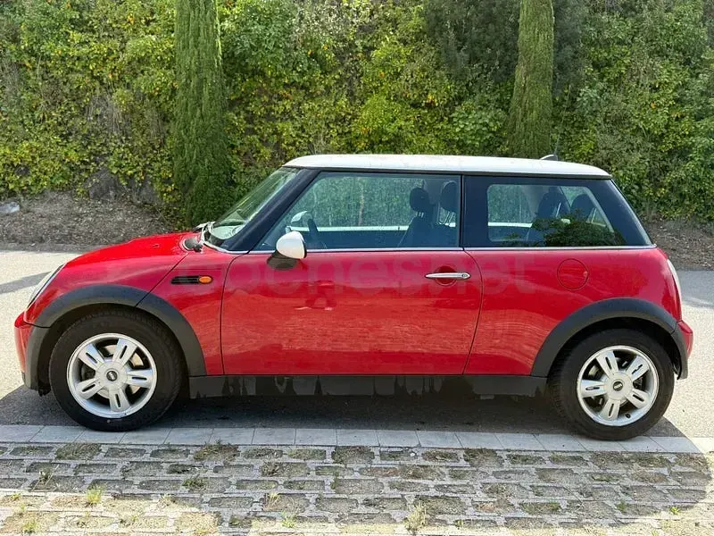 Usado Mini ONE 90 CV (66 kW) 2005 Rojo Utilitario