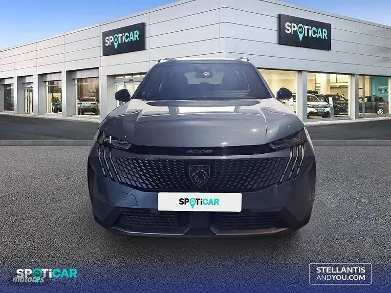 Usado Peugeot 5008 Allure 136 CV (100 kW) 2025 Azul SUV