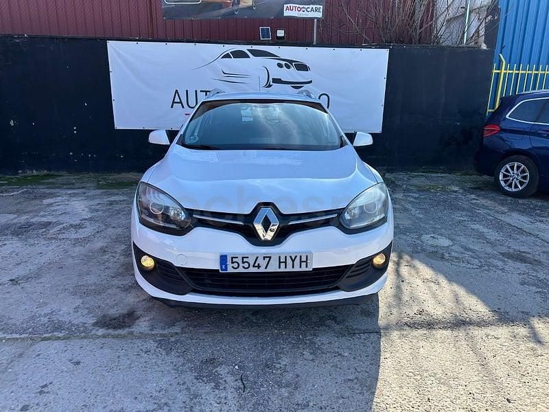 Usado Renault Mégane GrandTour Business 110 CV (80 kW) 2014 Blanco Familiar
