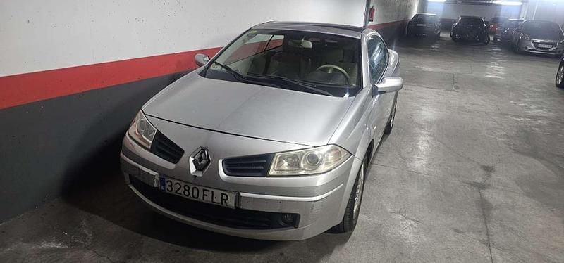 Usado Renault Mégane III Extreme 131 CV (96 kW) 2008 Gris Utilitario