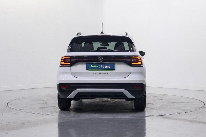 Usado VW T-Cross Advance 110 CV (80 kW) 2022 Blanco SUV