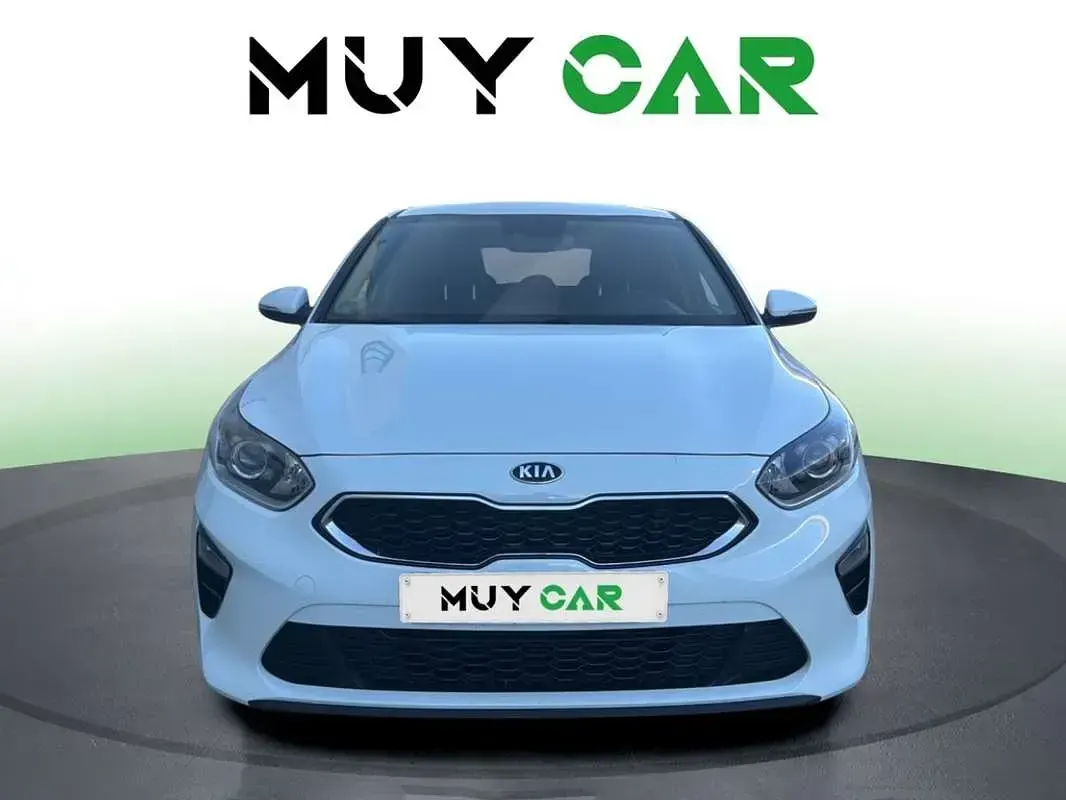 Usado Kia Ceed 136 CV (100 kW) 2019 Blanco Utilitario