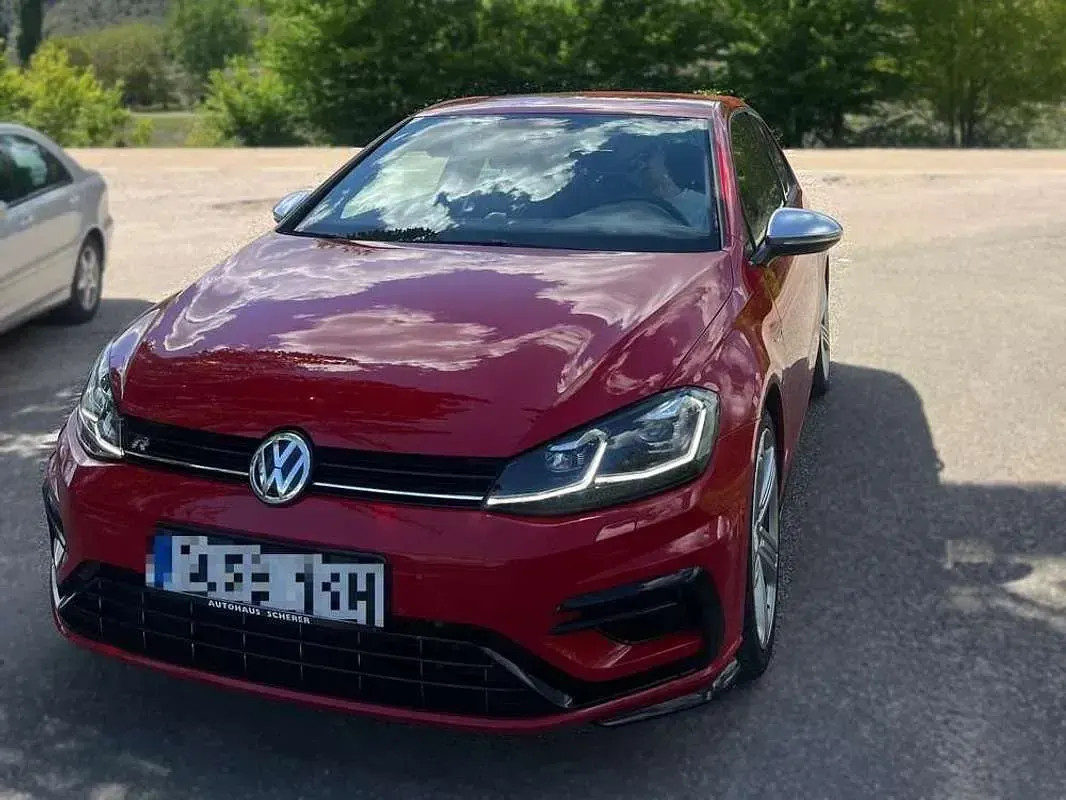 Usado VW Golf VII R 310 CV (228 kW) 2017 Rojo Berlina