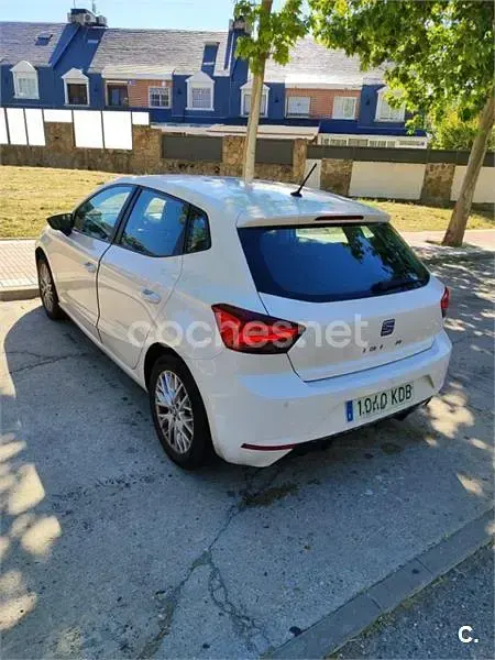 Usado Seat Ibiza Style 115 CV (84 kW) 2017 Blanco Berlina
