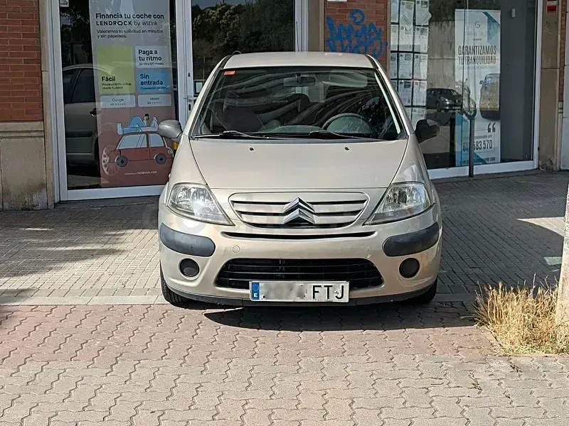 Usado Citroën C3 61 CV (44 kW) 2007 Marrón Berlina