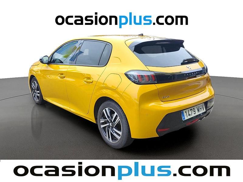 Usado Peugeot 208 Allure 100 CV (73 kW) 2023 Amarillo Utilitario