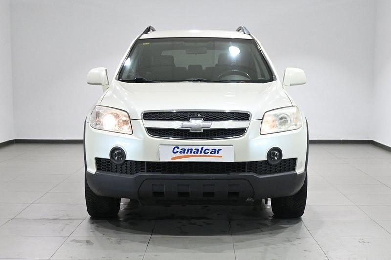 Usado Chevrolet Captiva LT 150 CV (110 kW) 2010 Blanco SUV