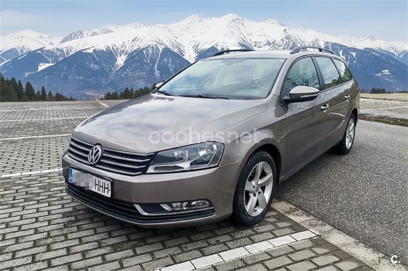 Usado VW Passat 105 CV (77 kW) 2012 Beige Familiar