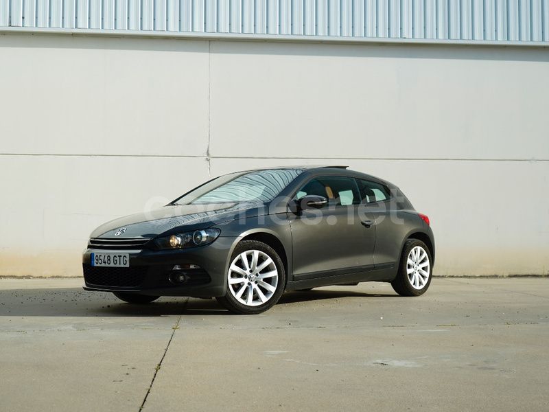 Gris / plata Usado 2010 VW Scirocco Coupe | 9900 € (Precio justo) - Imagen 1/4