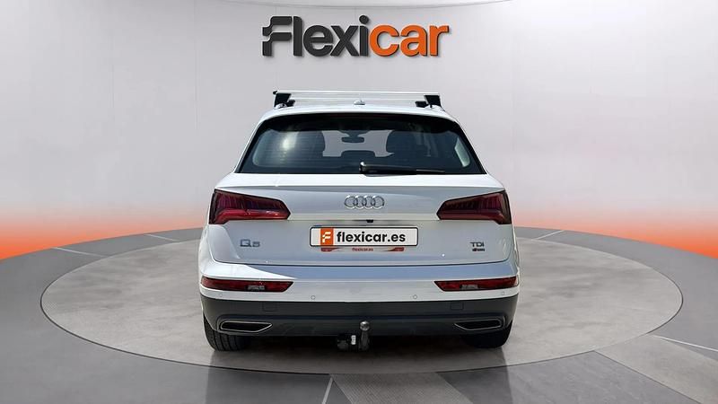 Begagnad Audi Q5 Design 151 HK (111 kW) 2018 Vit SUV