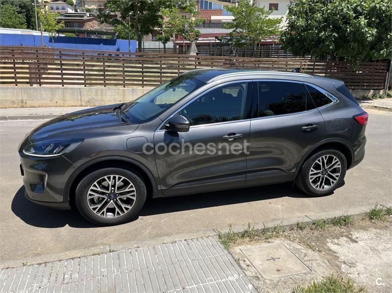 Gris / plata Usado 2020 Ford Kuga Titanium SUV | 23.000 € (Precio justo) - Imagen 1/3