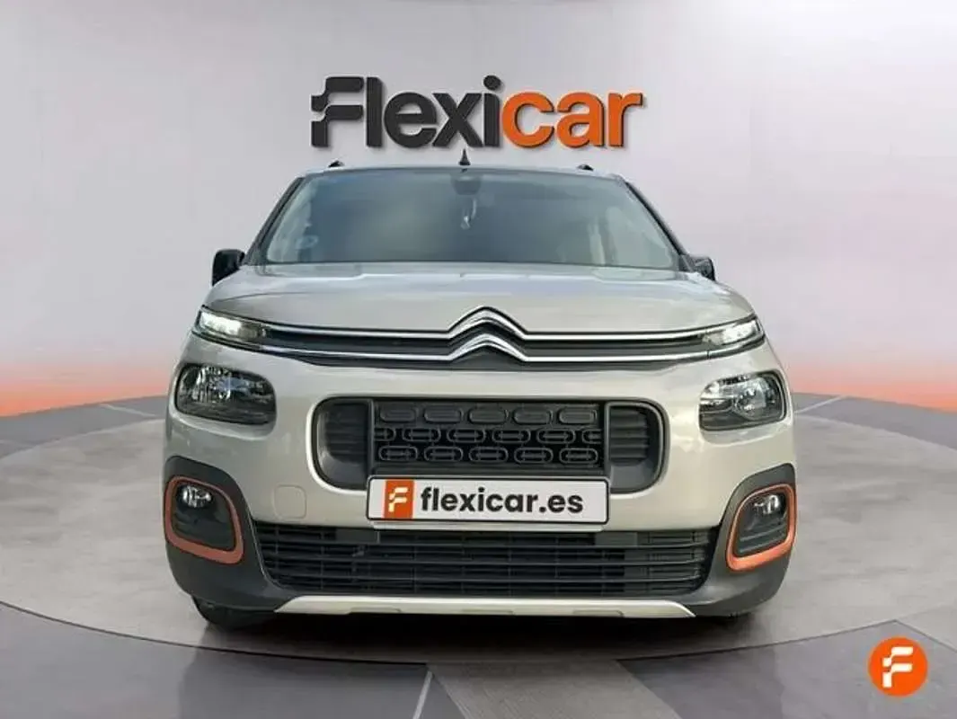 Usado Citroën e-Berlingo Shine 131 CV (96 kW) 2020 Beige Van