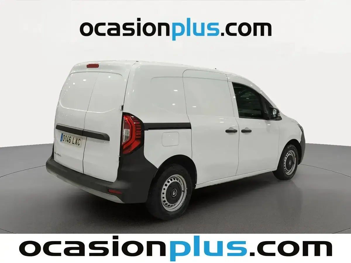 Usado Renault Kangoo 95 CV (69 kW) 2022 Blanco Monovolumen
