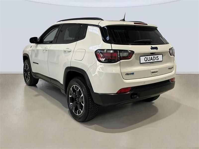 Usado Jeep Compass Trailhawk 241 CV (177 kW) 2022 Blanco SUV