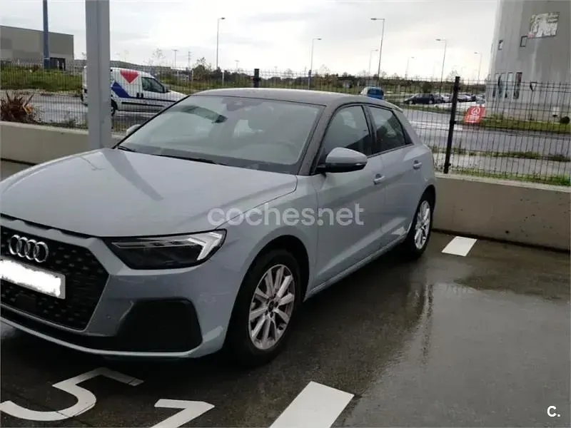 Usado Audi A1 Sportback Advanced Plus 95 CV (69 kW) 2022 Gris / plata Utilitario