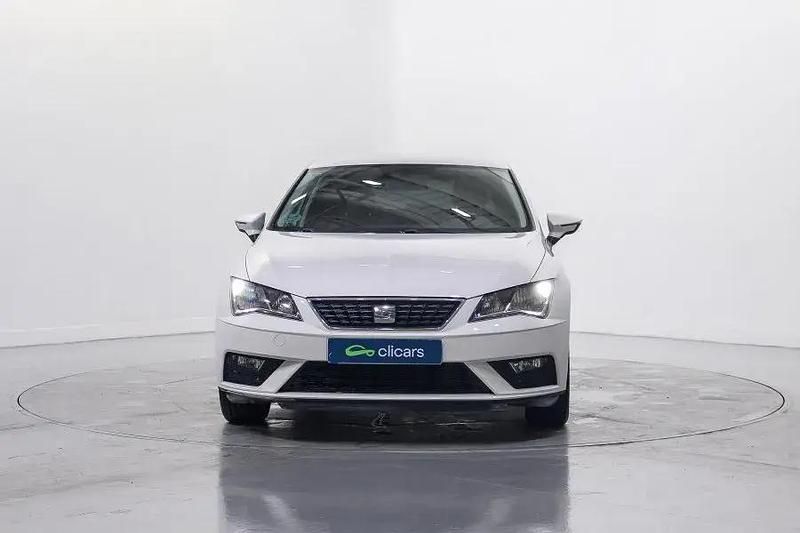 Usado Seat Leon Reference 115 HP (84 kW) 2020 Branco Sedan