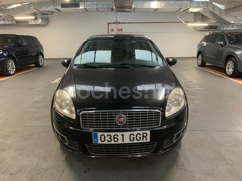 Negro Usado 2008 Fiat Linea Dynamic Berlina | 2490 € - Imagen 1/4