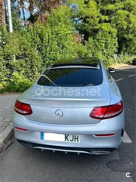 Usado Mercedes C220 170 CV (125 kW) 2018 Gris / plata Coupe