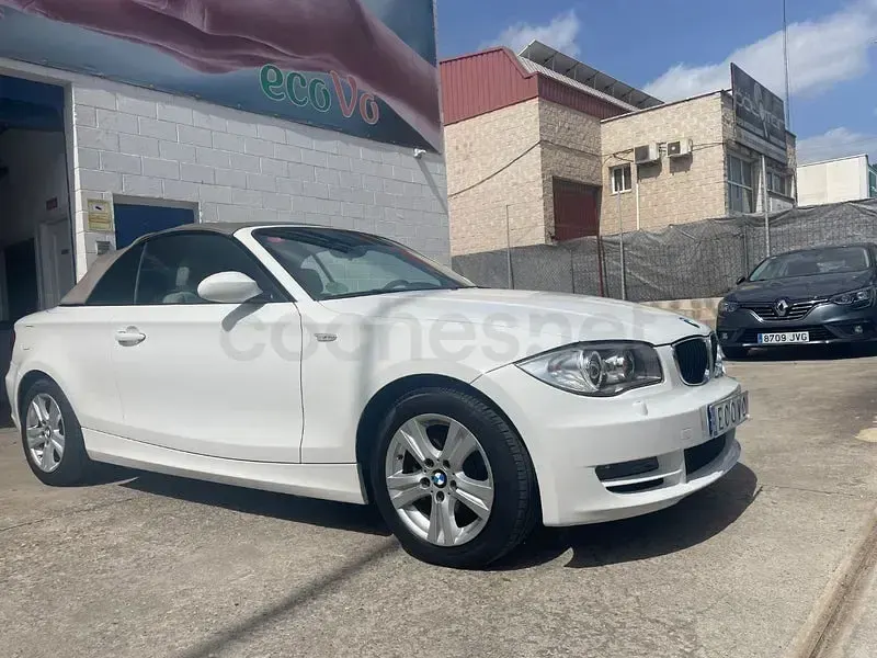 Usado BMW 118 Cabriolet Efficient Dynamics 143 CV (105 kW) 2010 Blanco Descapotable
