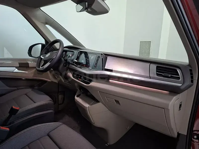 Usado VW Multivan Style 245 CV (180 kW) 2026 Granate Monovolumen