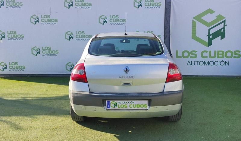 Usado Renault Mégane Cabriolet Dynamique 115 CV (84 kW) 2004 Gris Descapotable