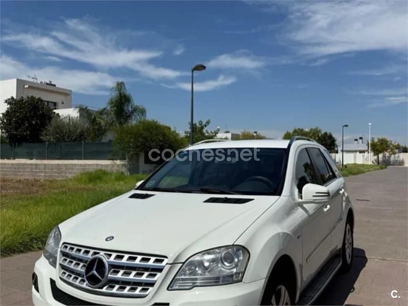 Usado Mercedes ML300 190 CV (139 kW) 2011 Blanco SUV