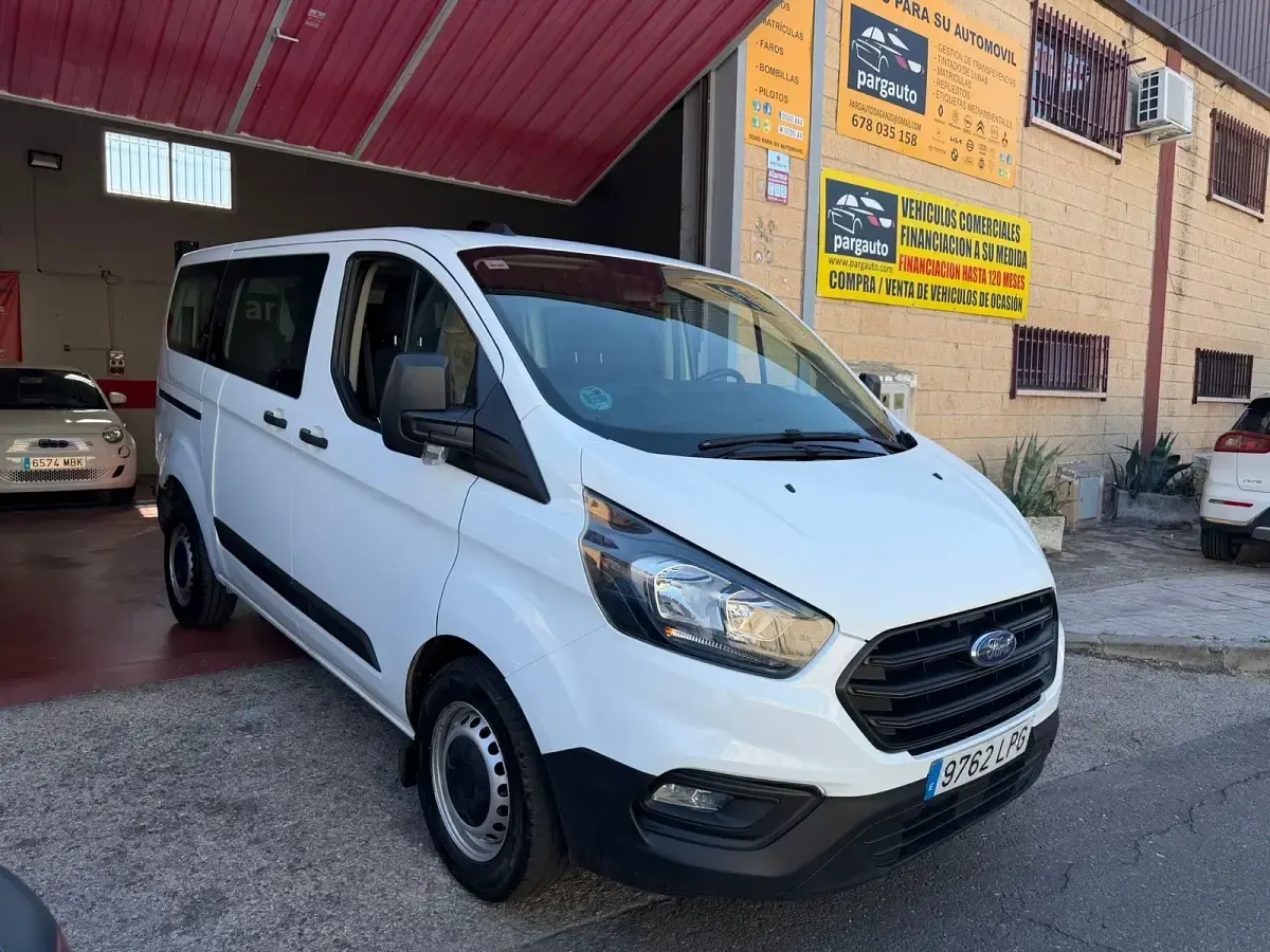 Usado Ford Transit Custom Trend 105 CV (77 kW) 2021 Blanco Familiar