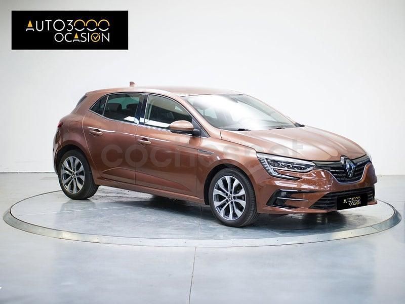 Usado Renault Mégane IV Zen 140 CV (102 kW) 2020 Marrón Berlina