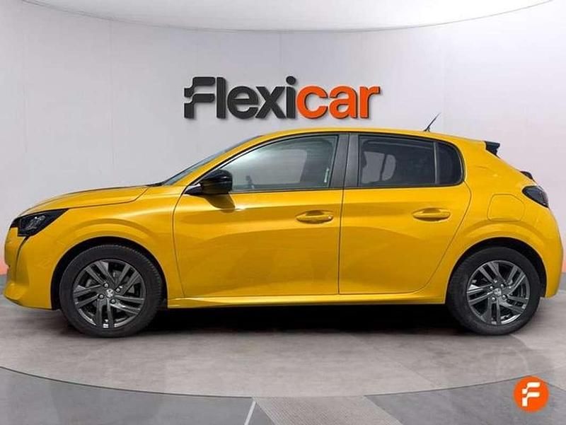 Usado Peugeot 208 Active 101 CV (74 kW) 2022 Amarillo Utilitario